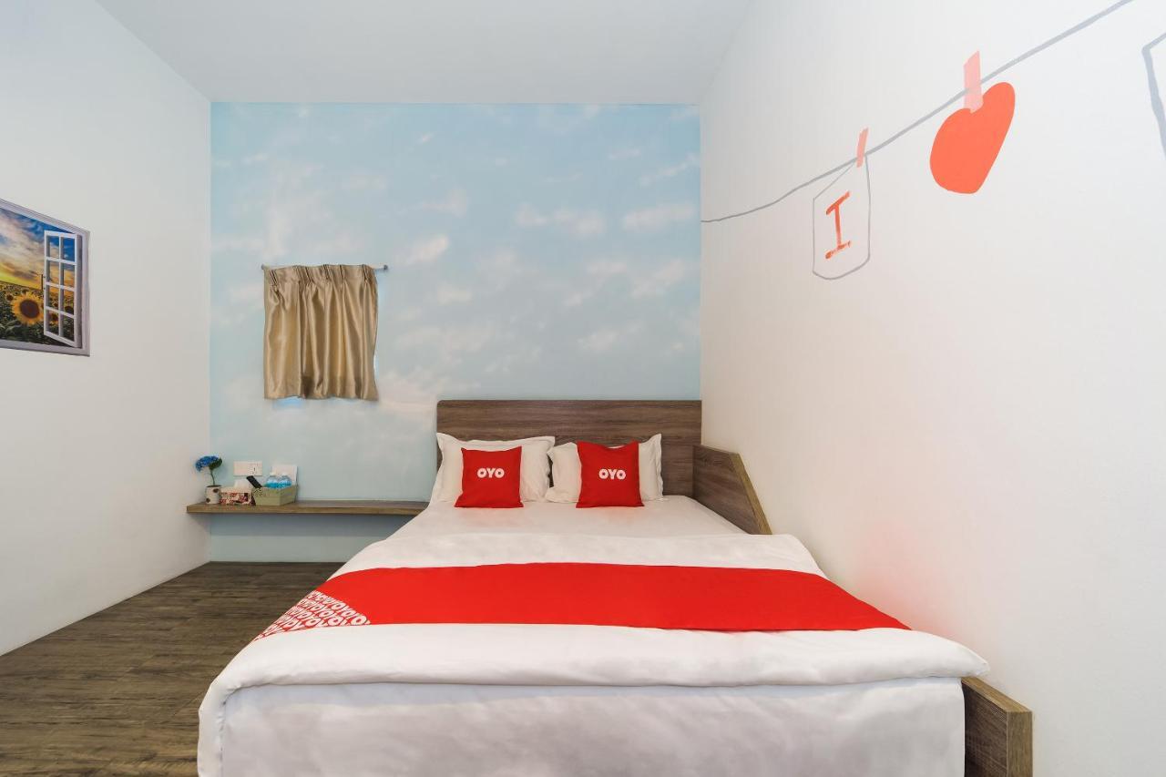 Winggarden Murals House By Je Boutique